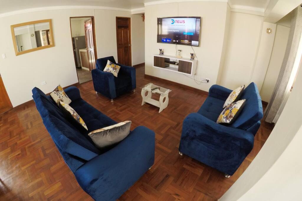 Centric & Cozy With Garage Appartement